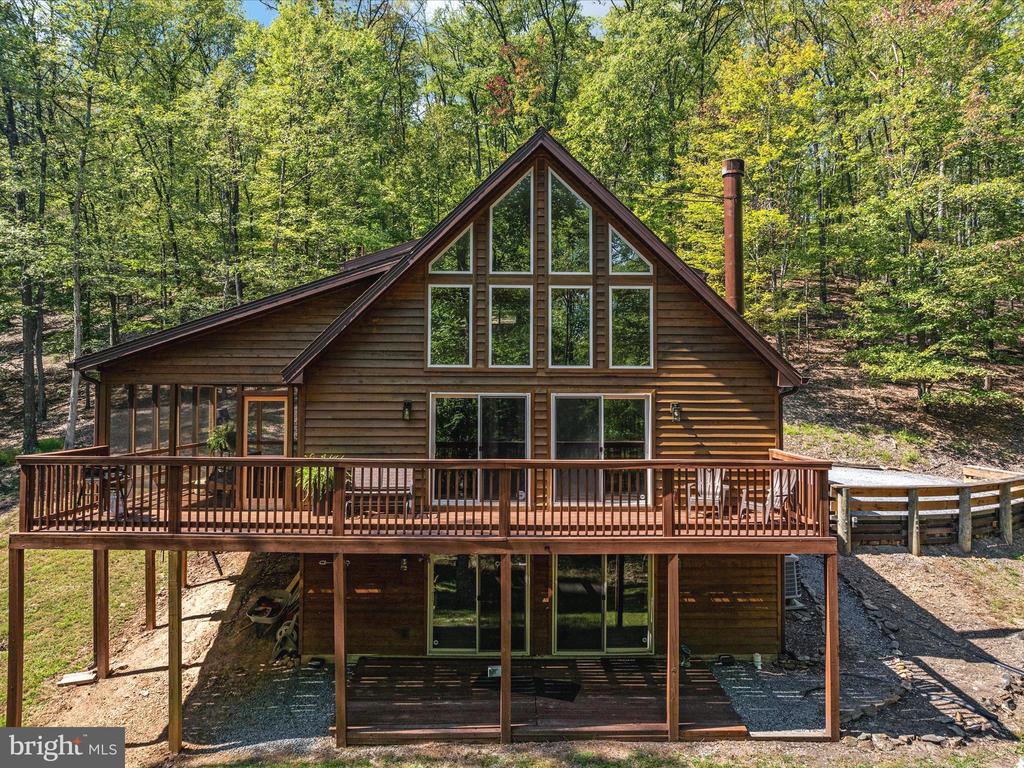 1359 Lodge Rd
