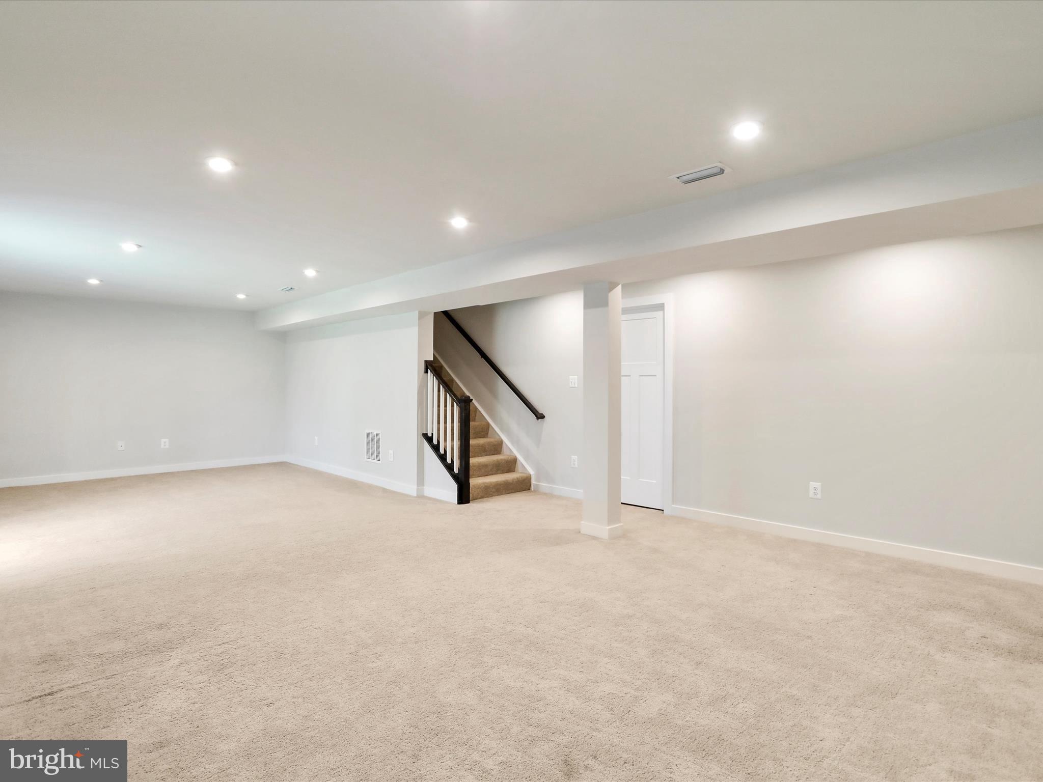 125 Quebec Ct