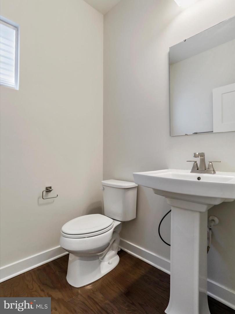 125 Quebec Ct