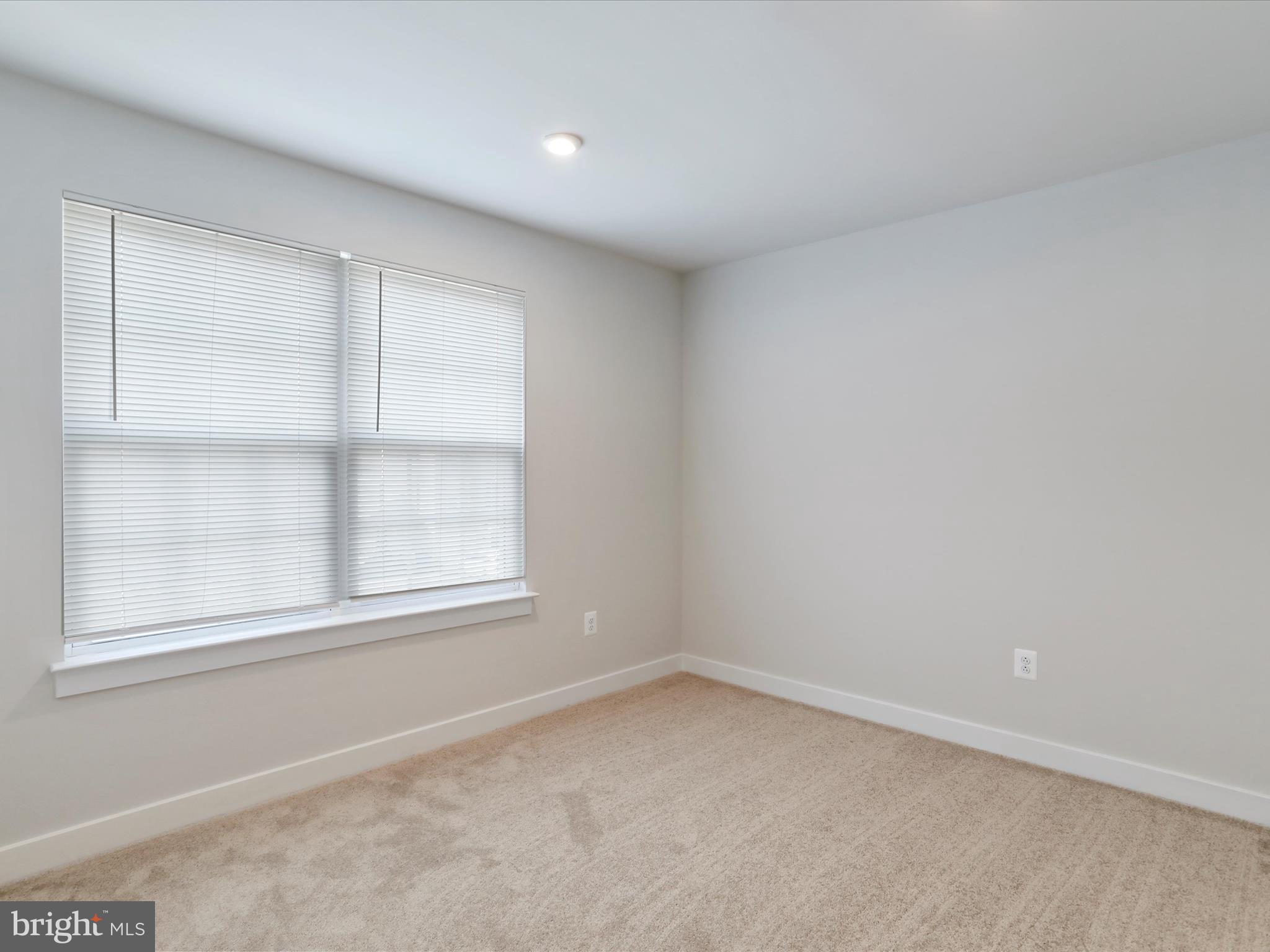125 Quebec Ct