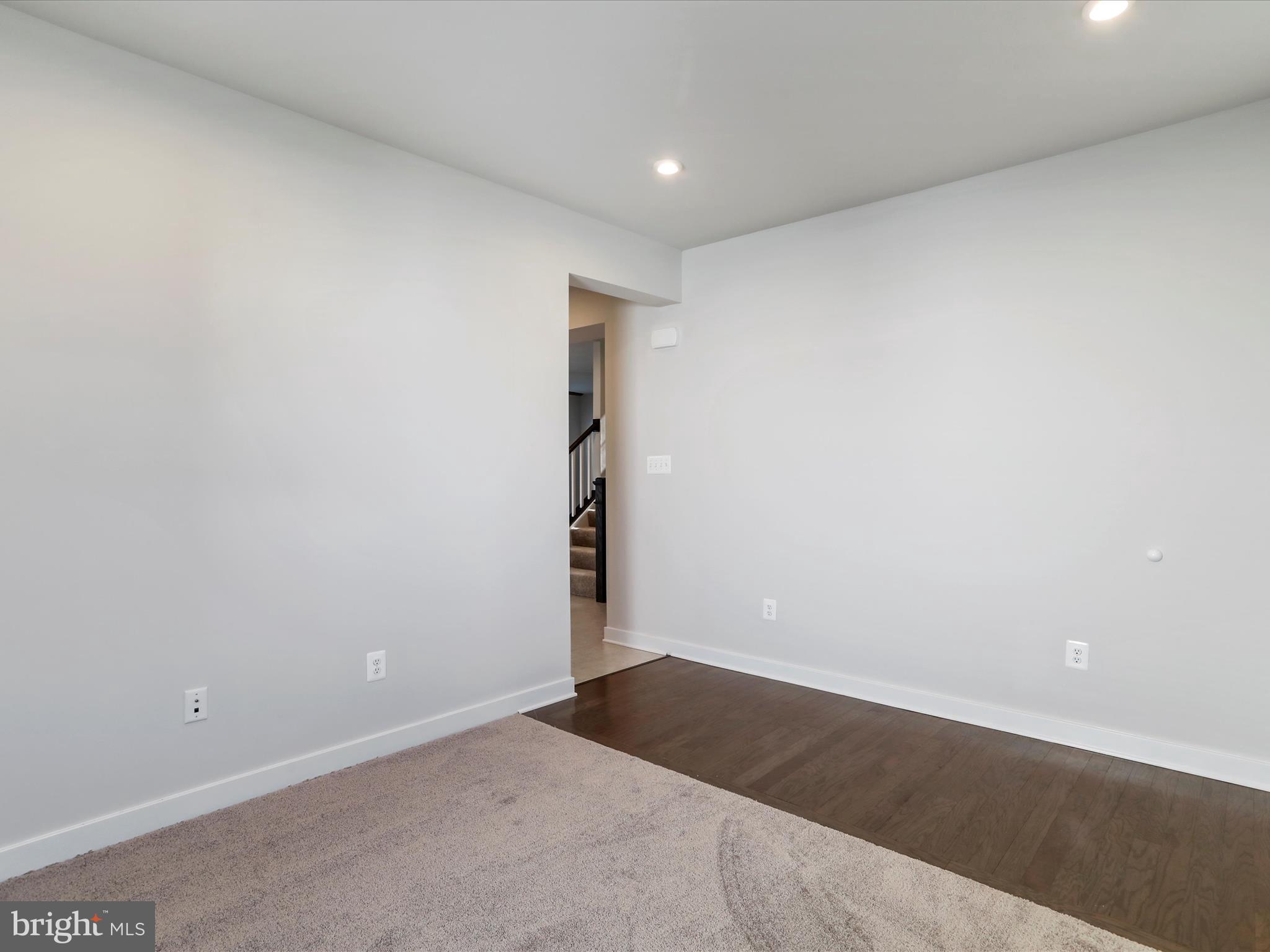 125 Quebec Ct