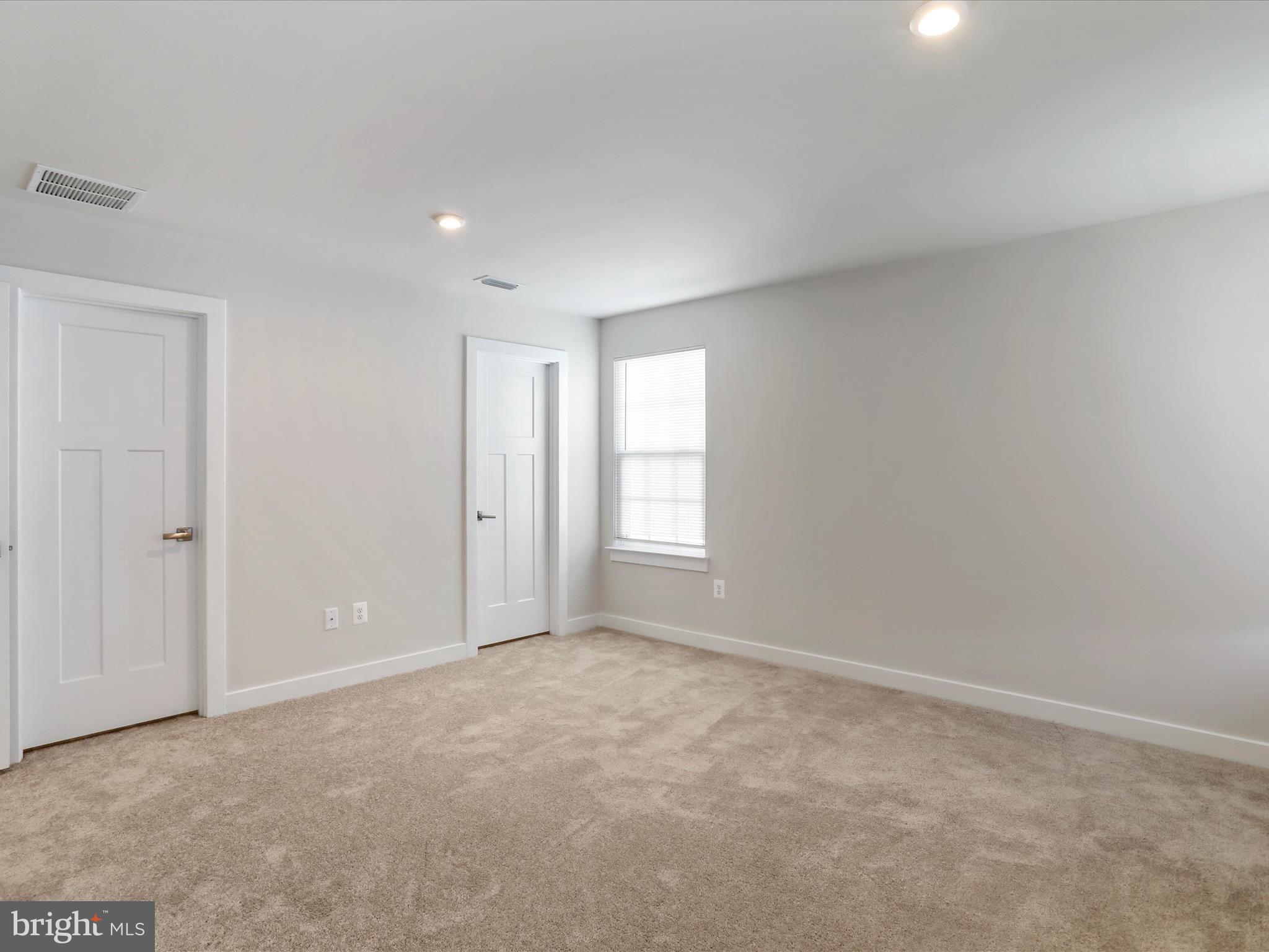 125 Quebec Ct