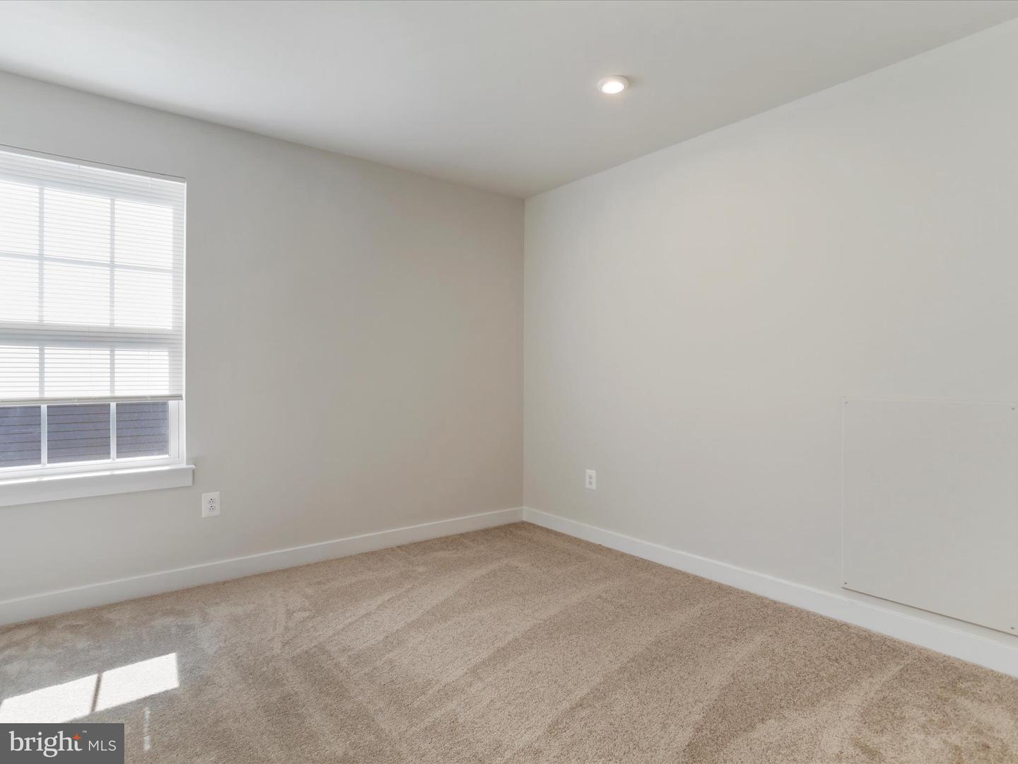 125 Quebec Ct