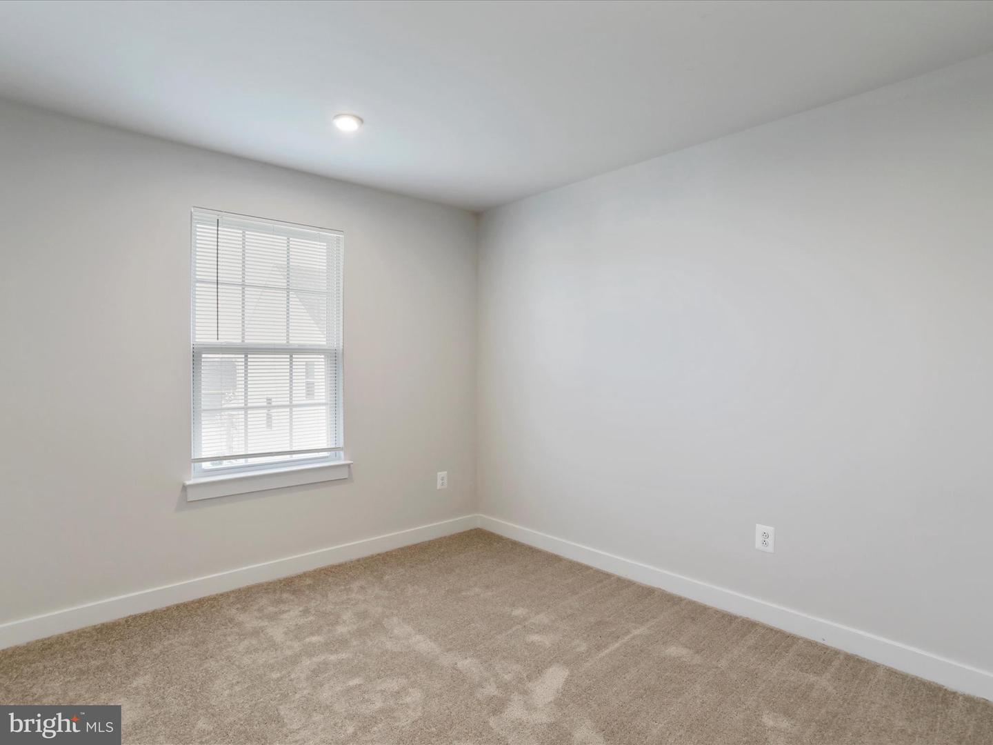 125 Quebec Ct