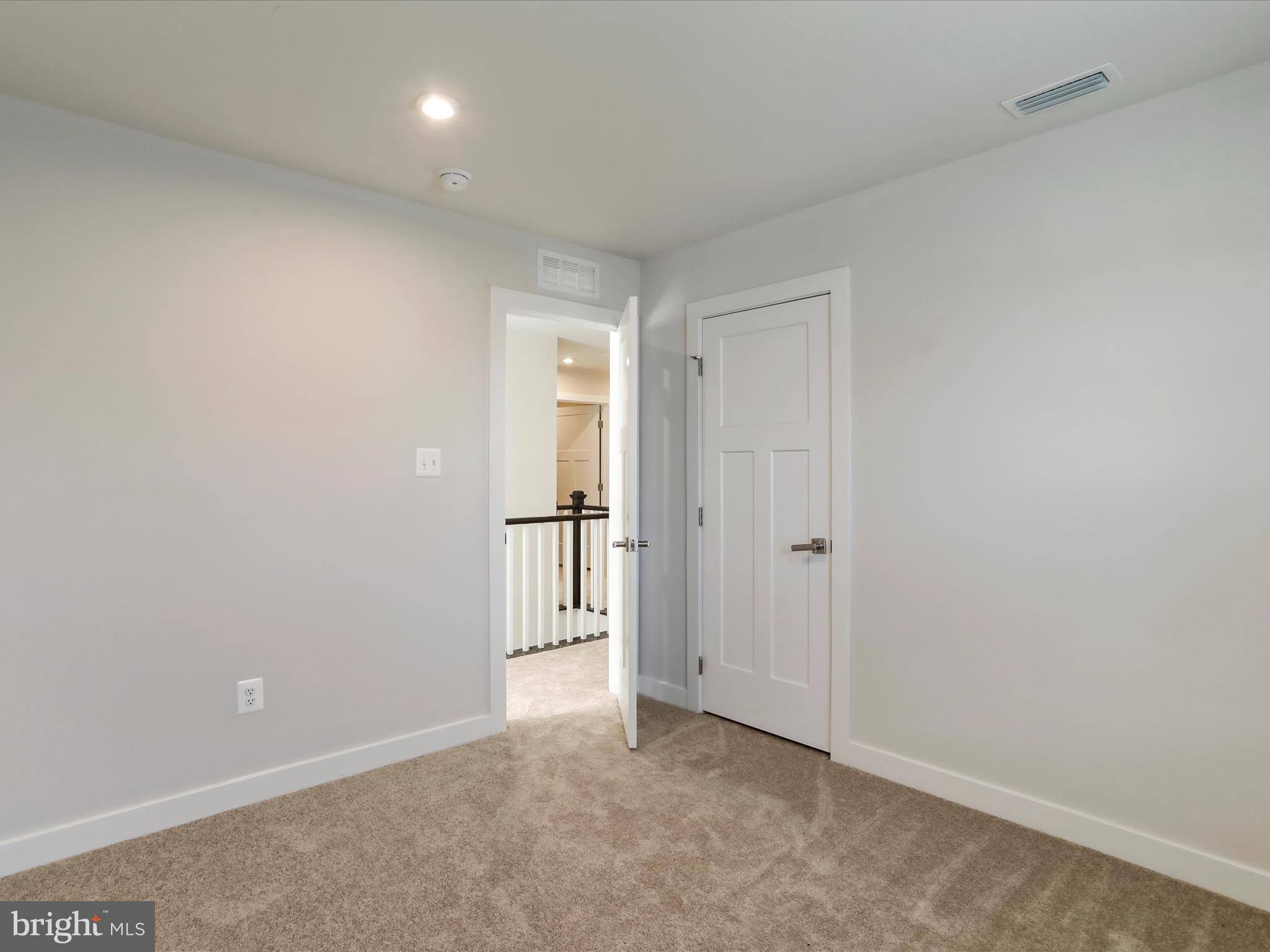 125 Quebec Ct