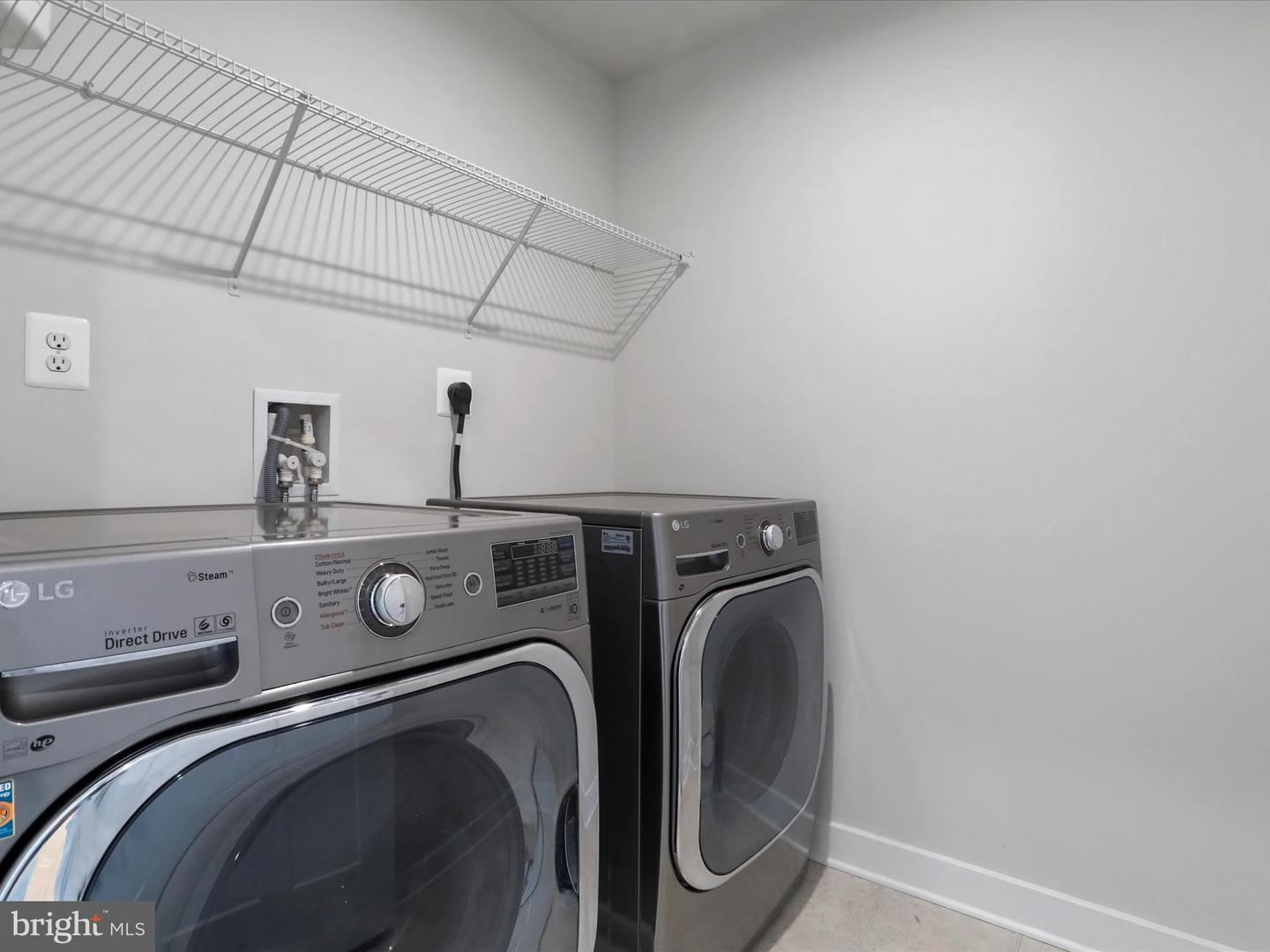 125 Quebec Ct