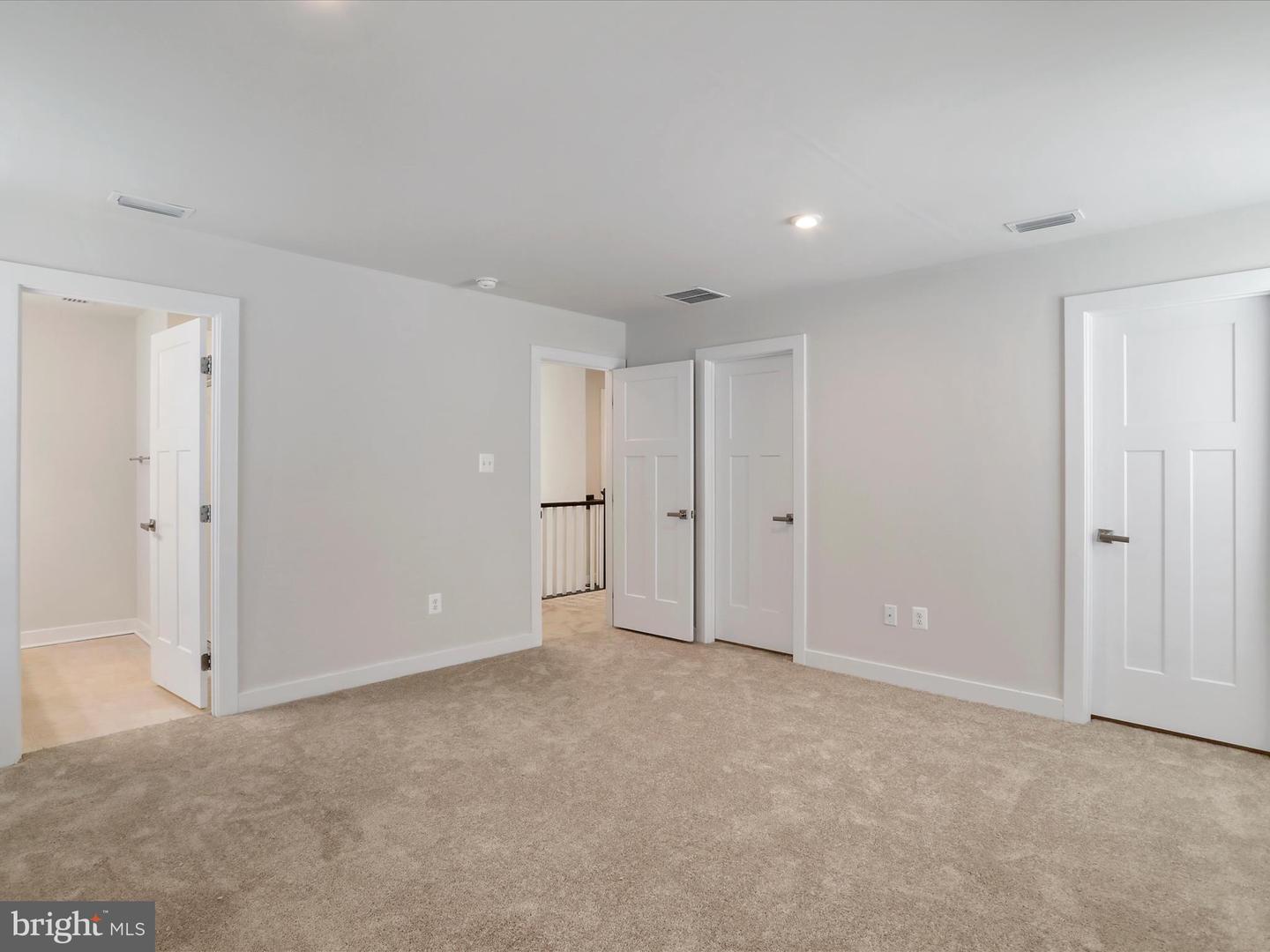 125 Quebec Ct