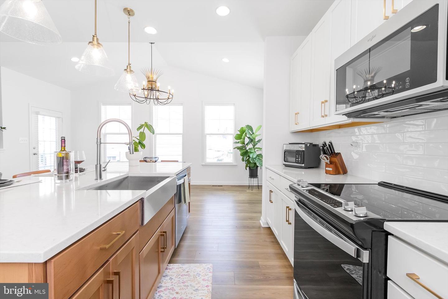 301 Homer Ct