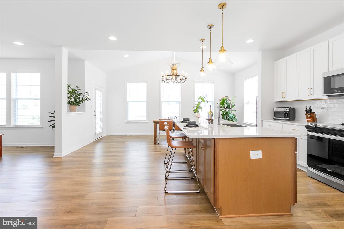 301 Homer Ct