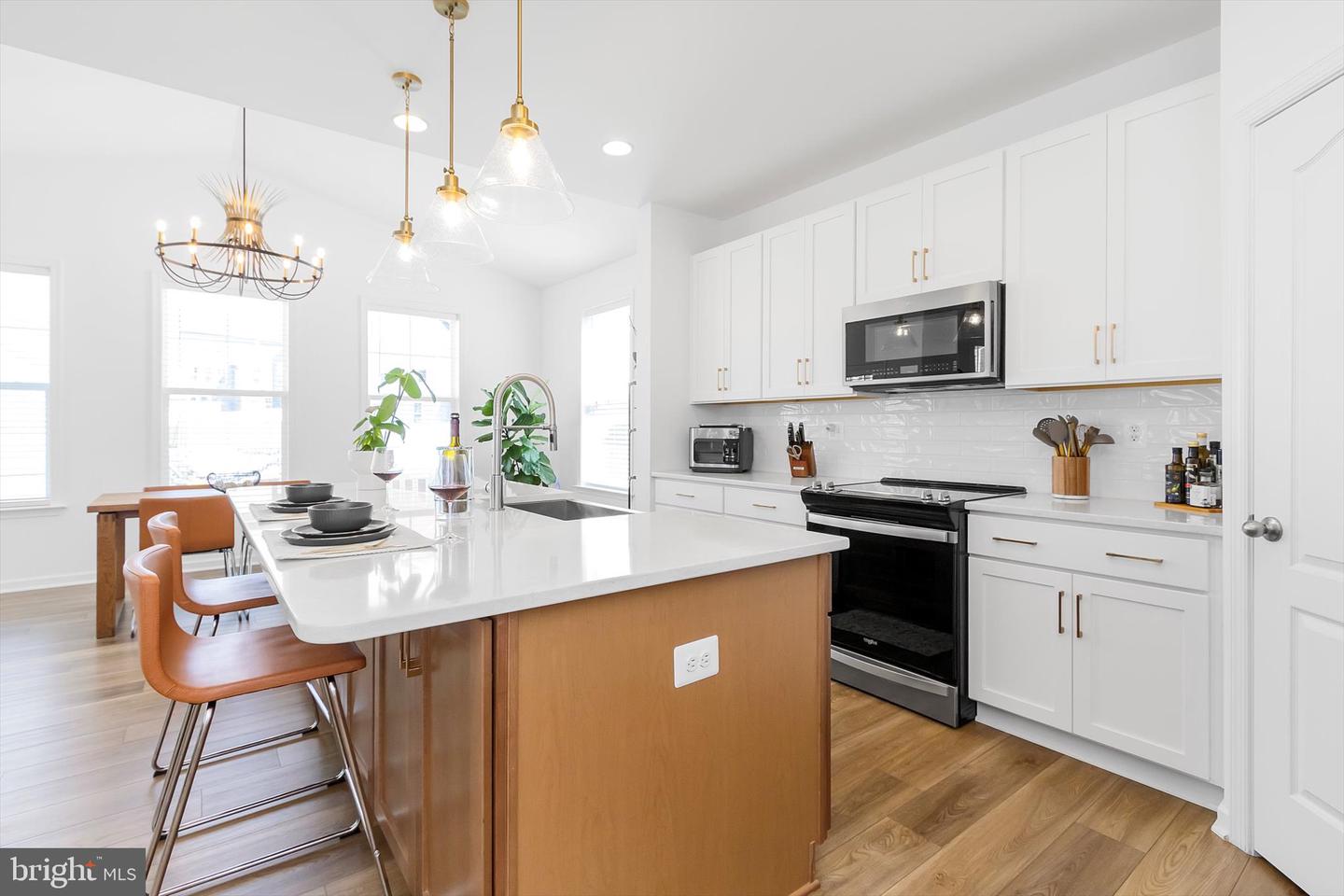 301 Homer Ct