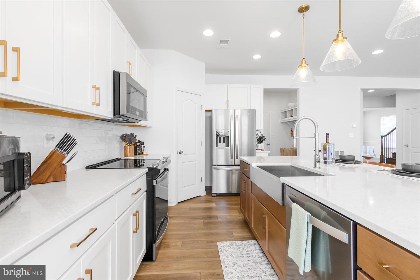 301 Homer Ct