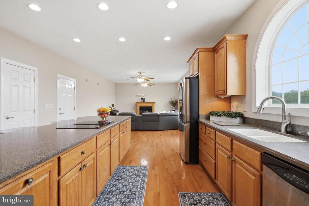 18 TREASURE DRIVE