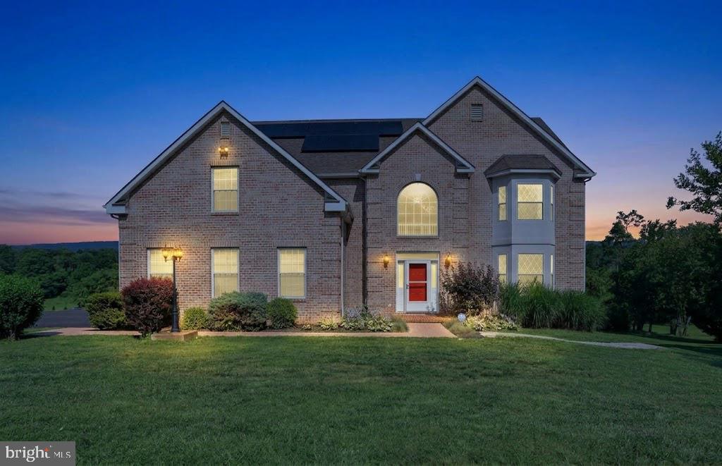 18 TREASURE DRIVE