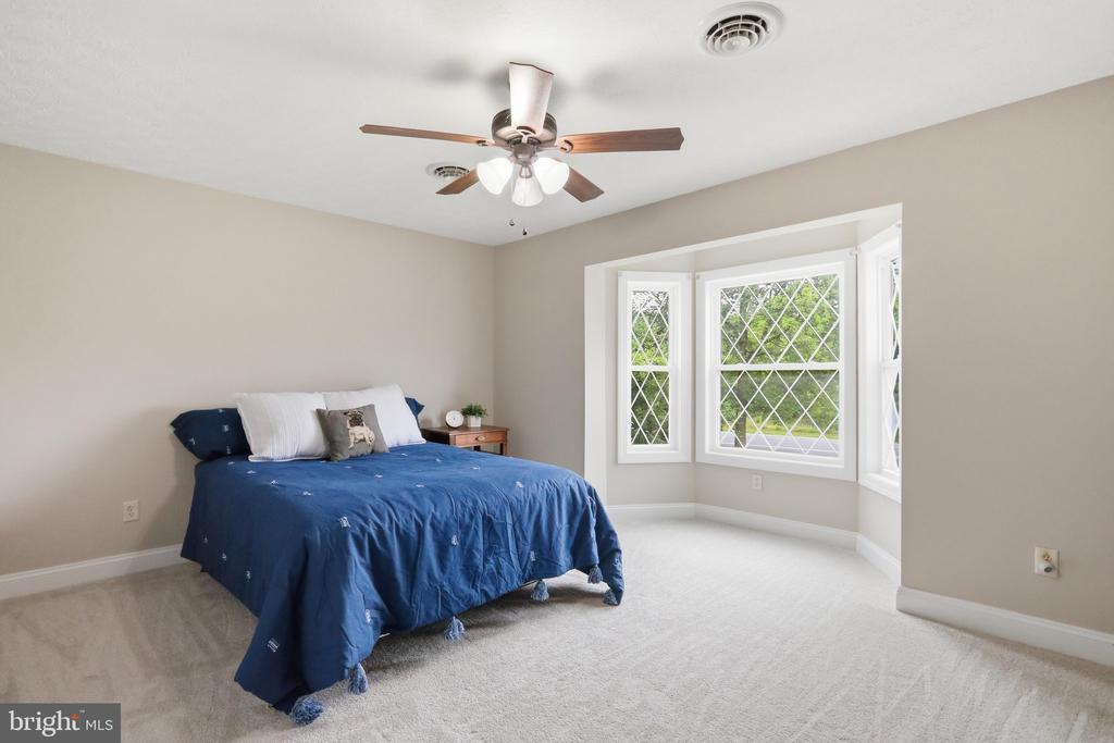 18 TREASURE DRIVE