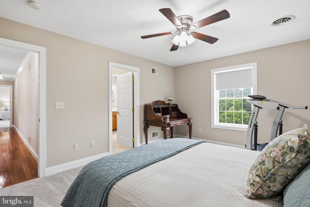 18 TREASURE DRIVE