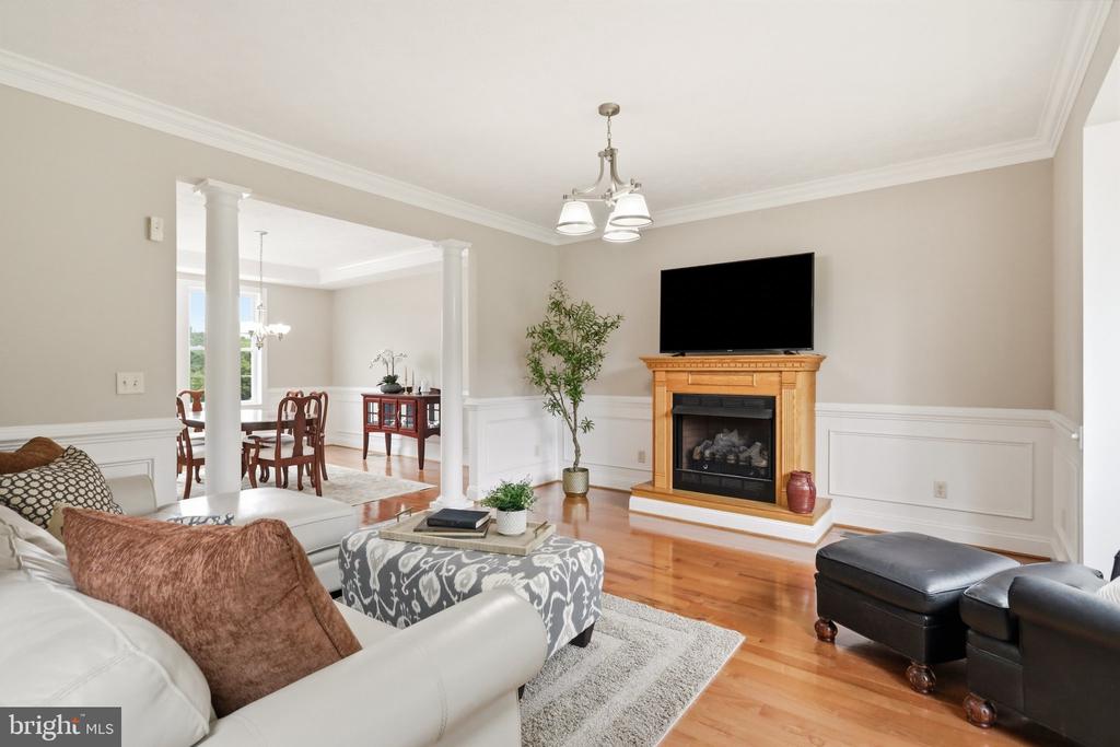 18 TREASURE DRIVE