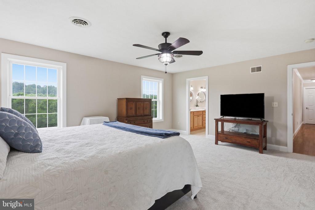 18 TREASURE DRIVE