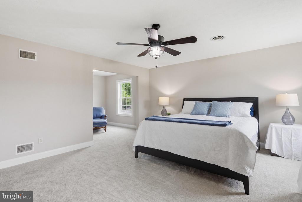 18 TREASURE DRIVE