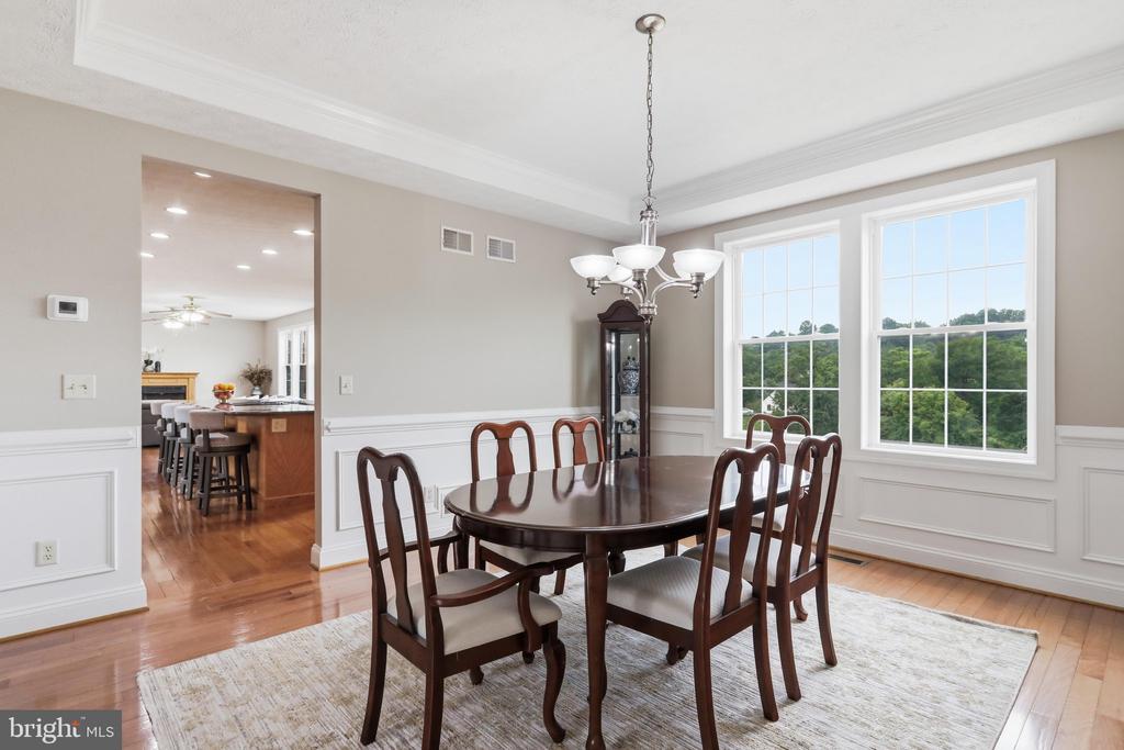 18 TREASURE DRIVE