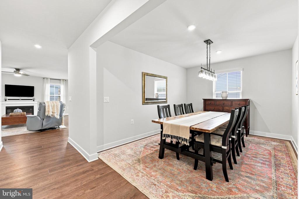 248 PERSPECTIVE PLACE
