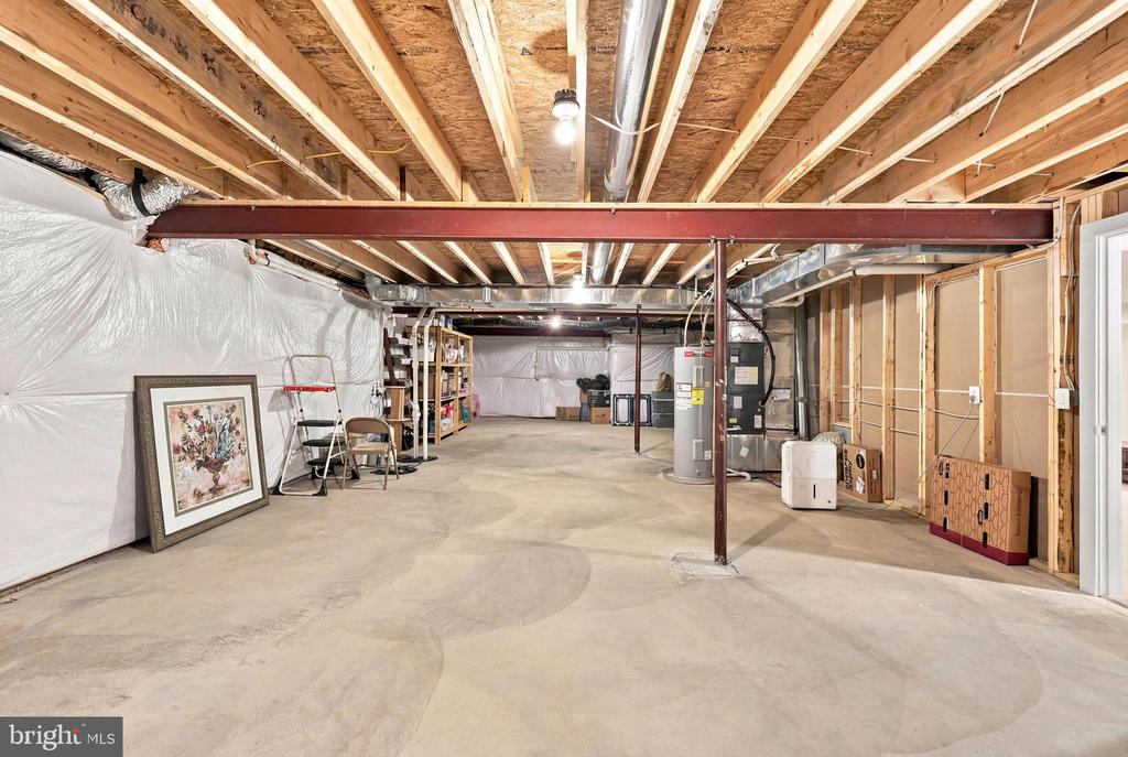 248 PERSPECTIVE PLACE