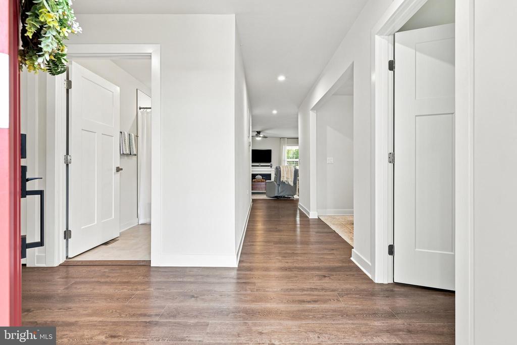 248 PERSPECTIVE PLACE