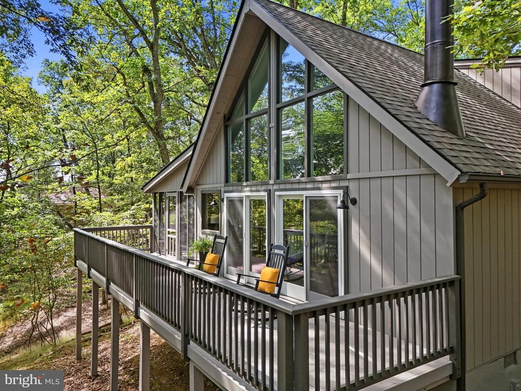 33 WIGWAM COURT
