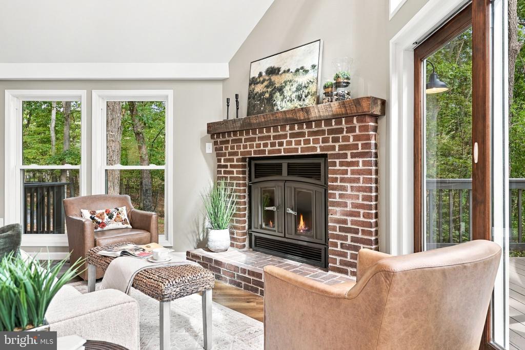 33 WIGWAM COURT