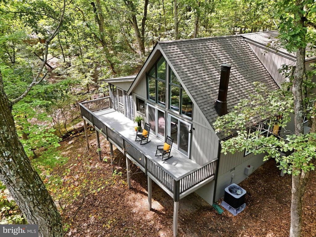 33 WIGWAM COURT