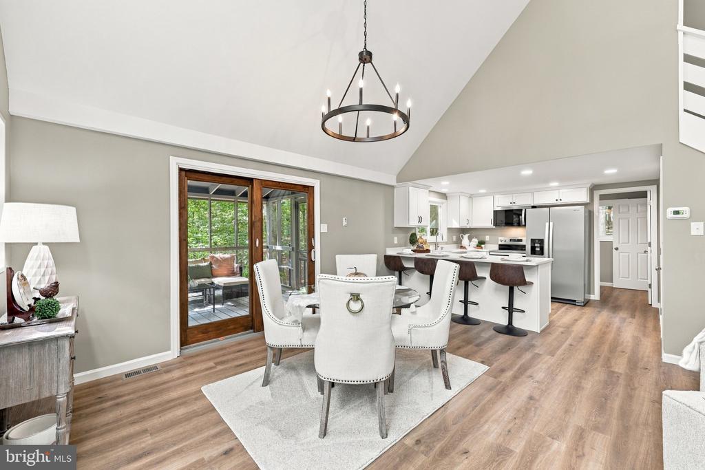 33 WIGWAM COURT