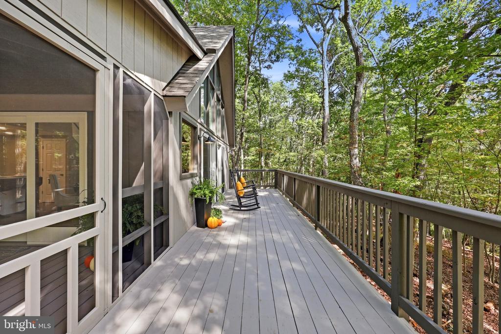 33 WIGWAM COURT