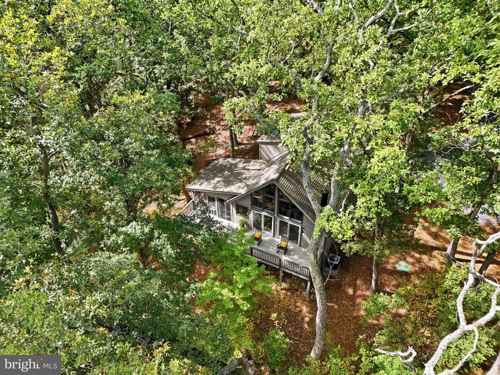 33 WIGWAM COURT