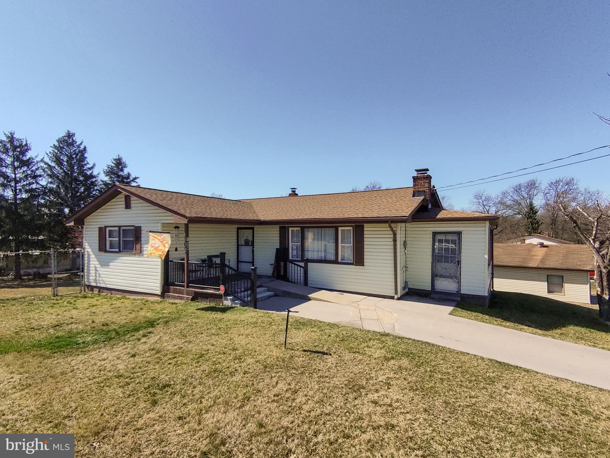 108 Ruby St