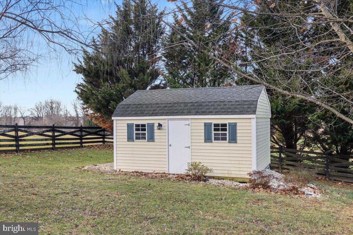 16 Spruce Hill Way