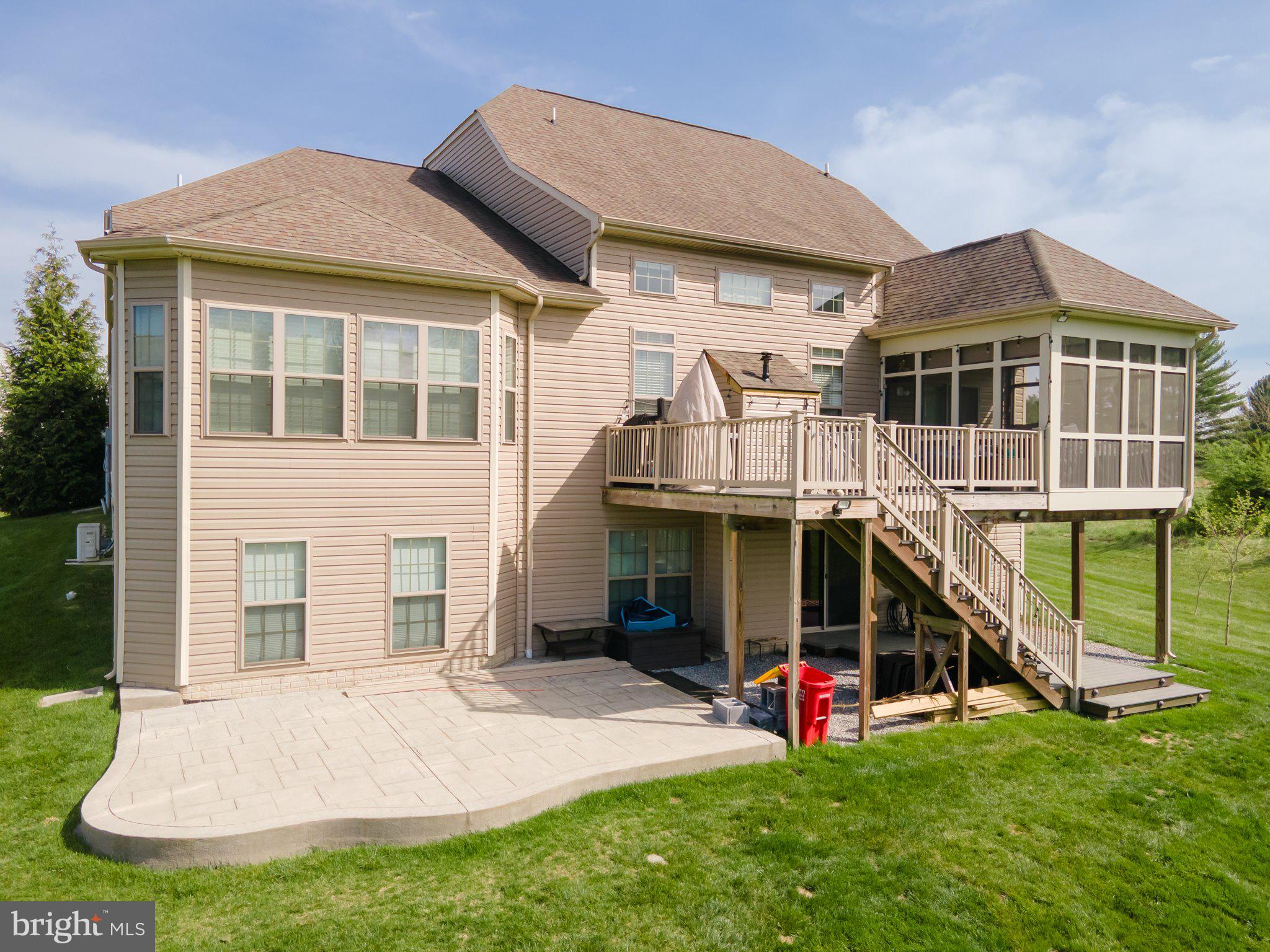 189 Potomac Crossing St