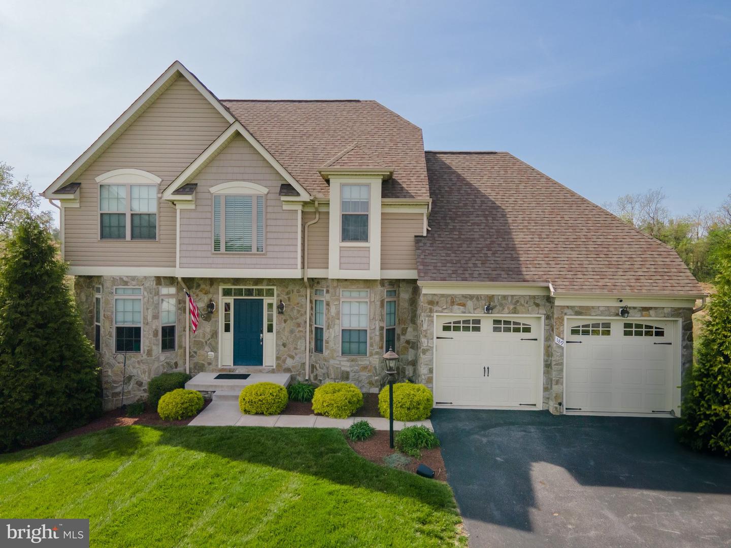 189 Potomac Crossing St