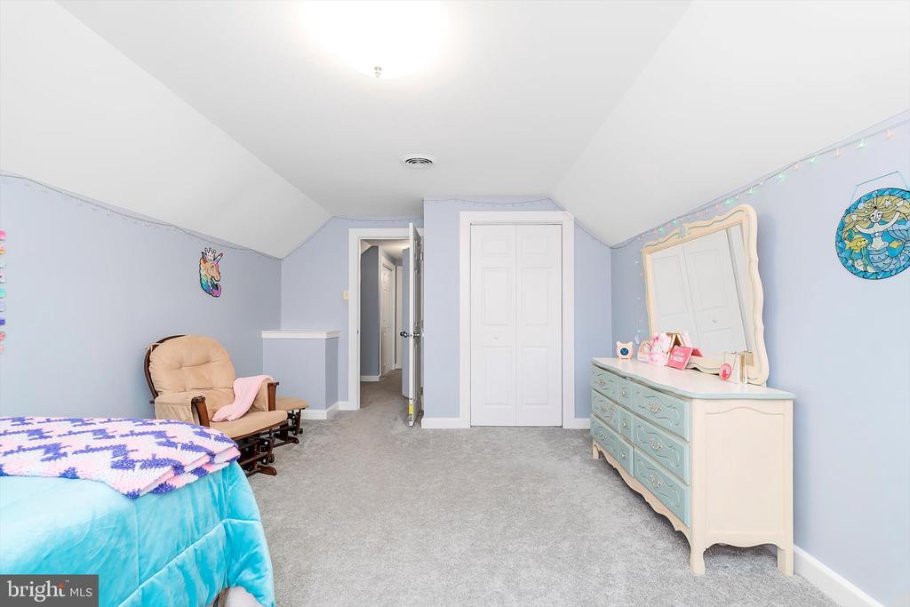 125 HARVEST COURT