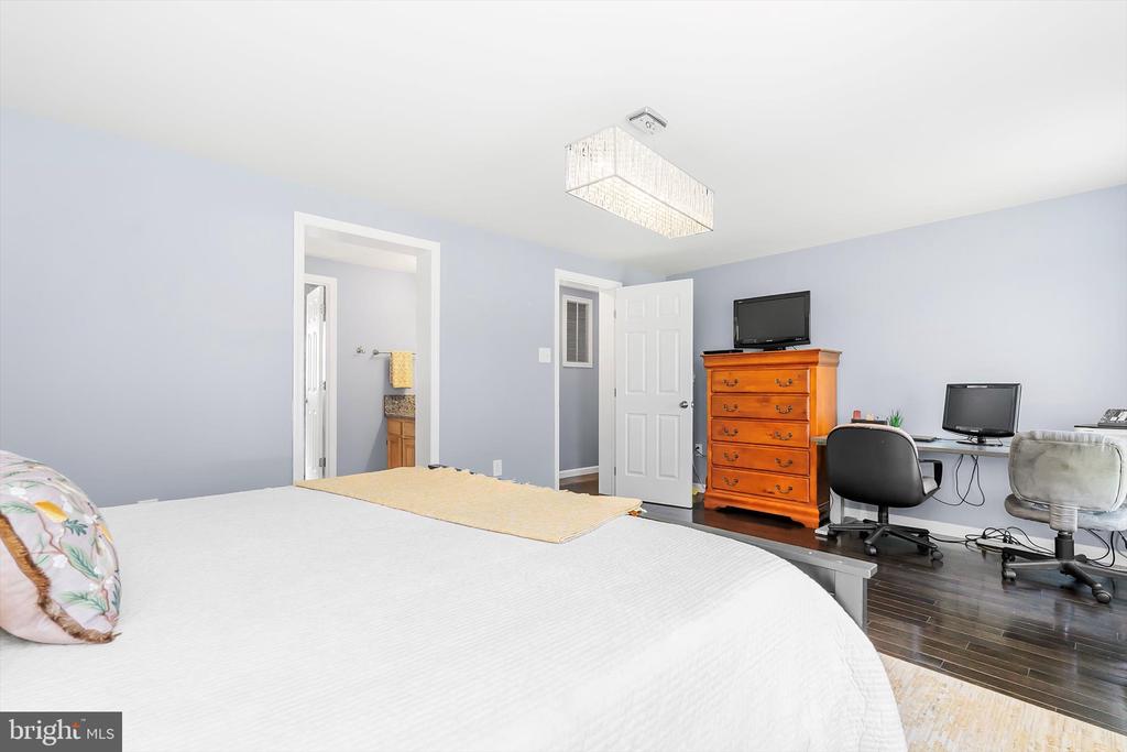 125 HARVEST COURT