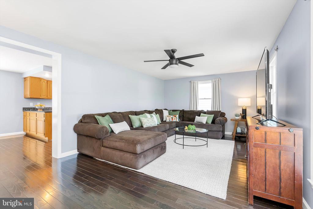 125 HARVEST COURT