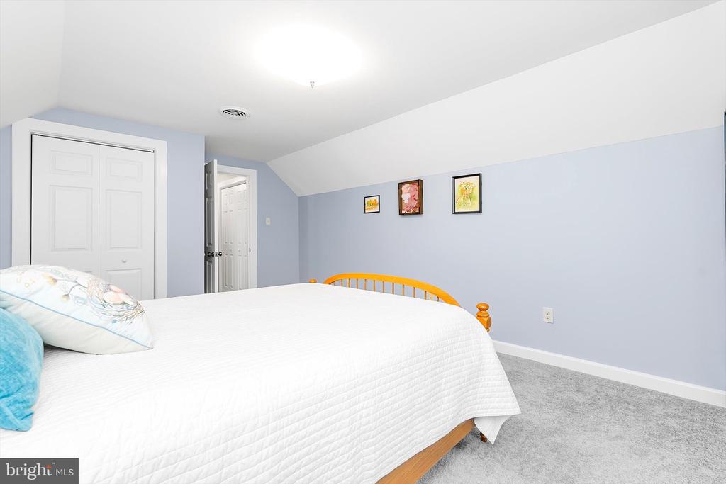 125 HARVEST COURT