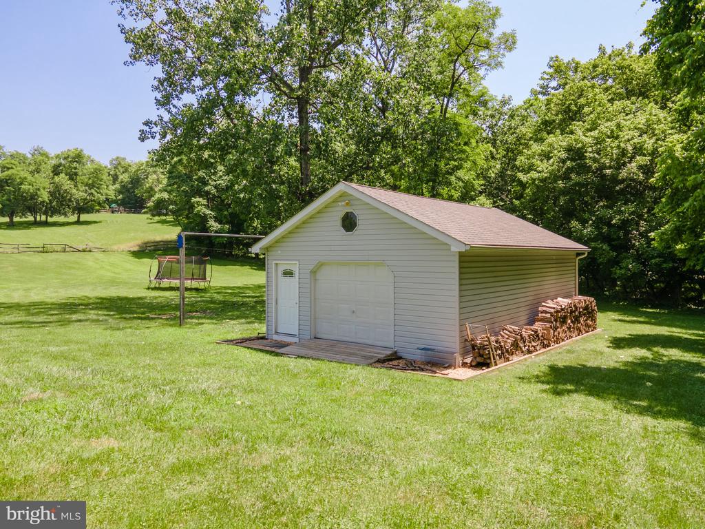 125 HARVEST COURT