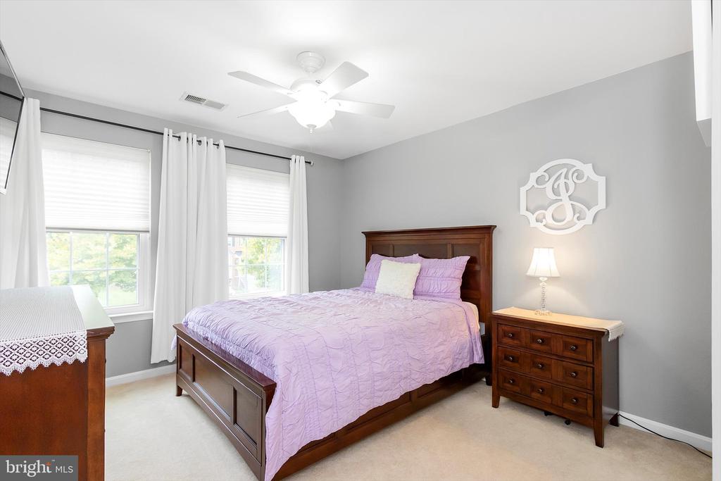 64 Revere Dr