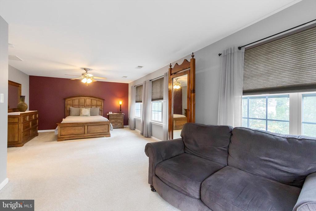 64 Revere Dr