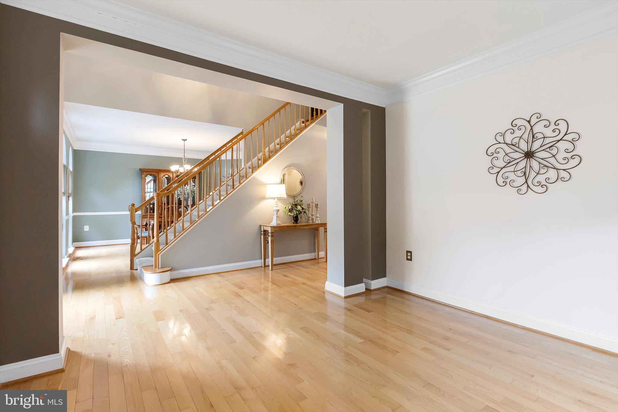 64 Revere Dr