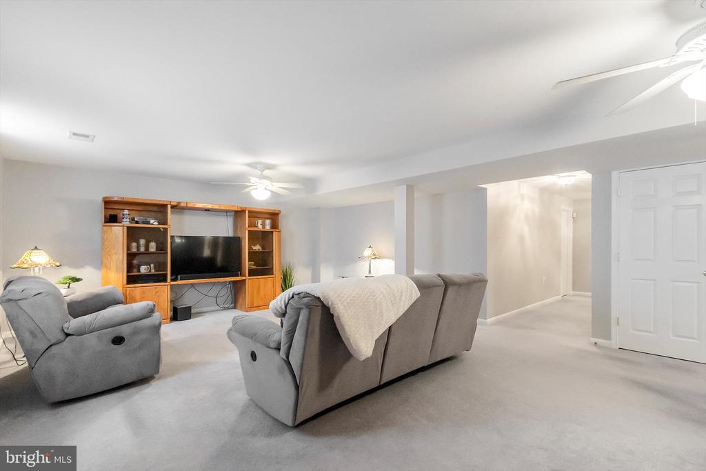 64 Revere Dr