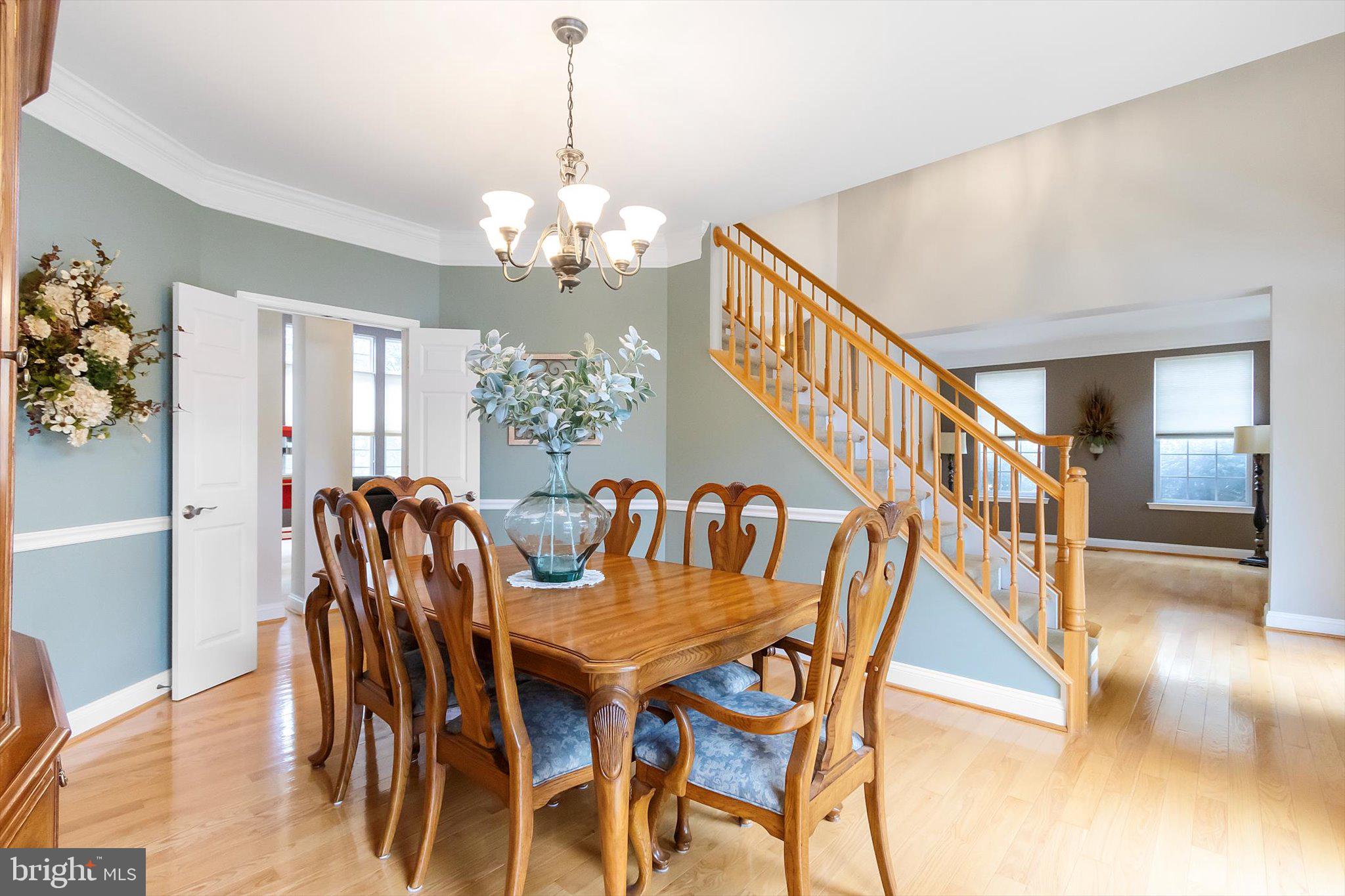 64 Revere Dr