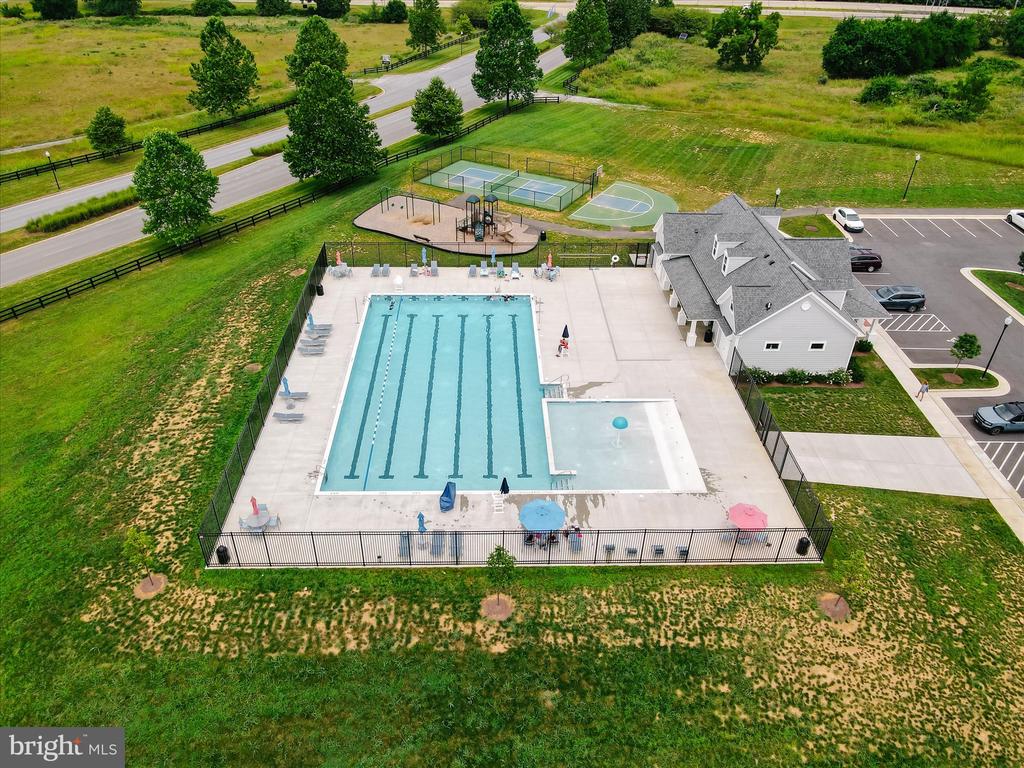 64 Revere Dr