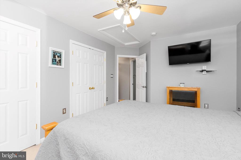 64 Revere Dr