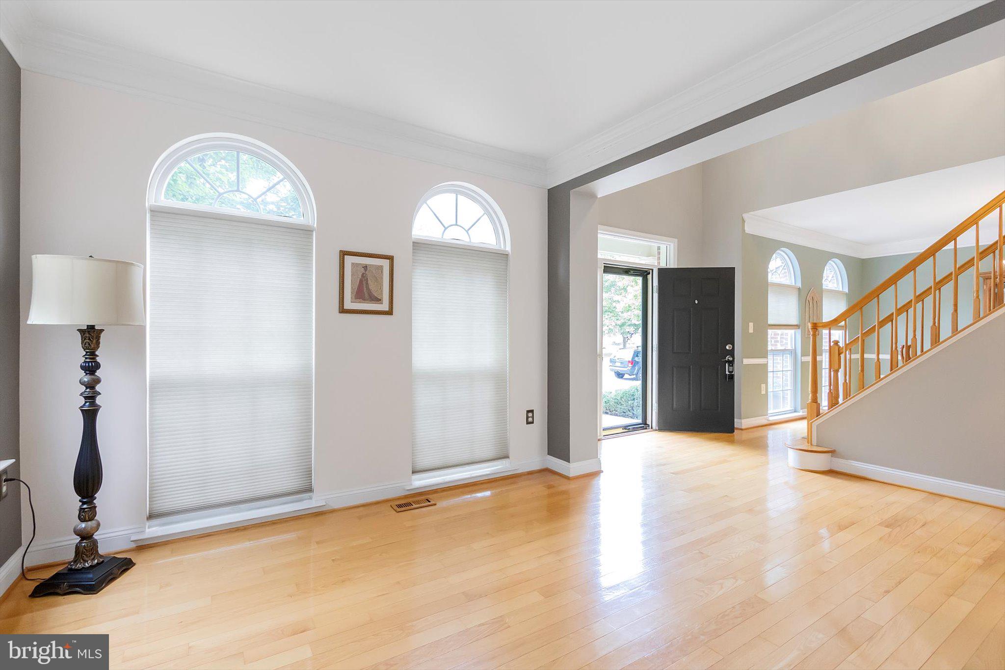 64 Revere Dr