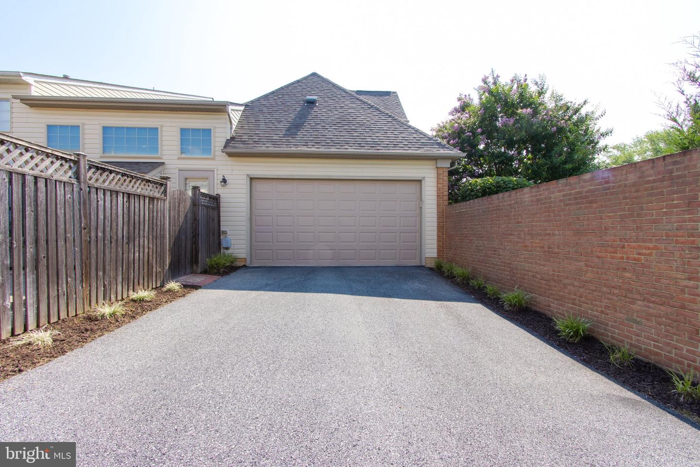42 Louisa Beall Ln